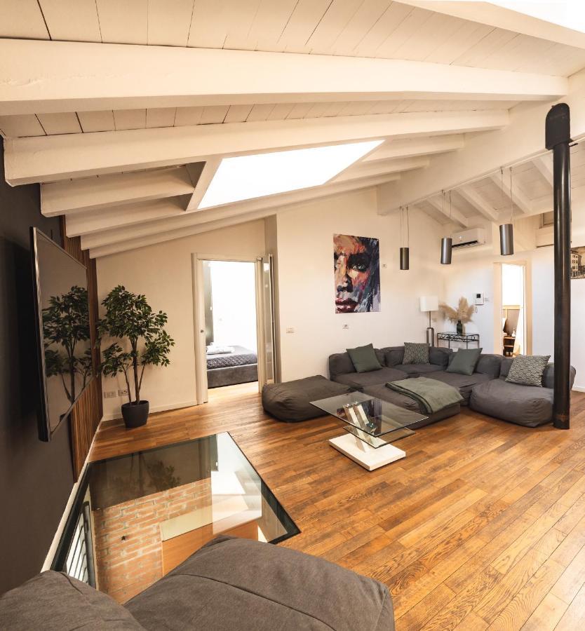 Luxury Industrial Apt Vicino Al Centro Con Garage Brescia Buitenkant foto